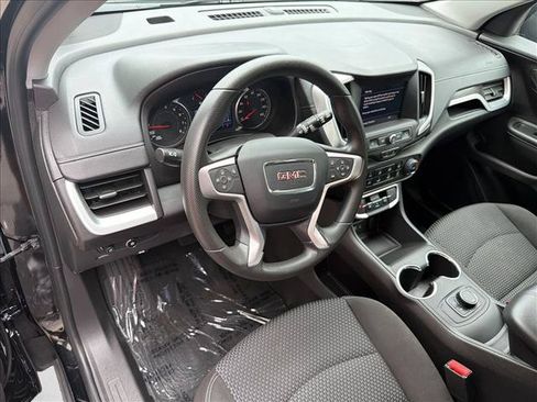 Used 2024 GMC Terrain SLE AWD/4WD image 11