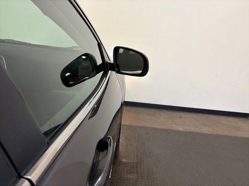 Used 2016 Jeep Cherokee Latitude w/ Cold Weather Group image 11