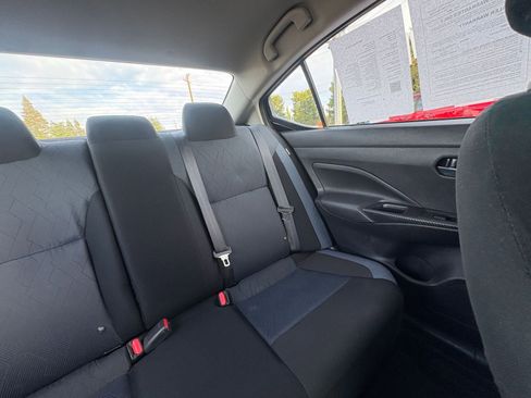 Used 2025 Nissan Versa SV image 35