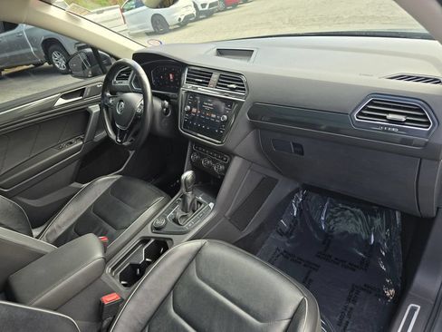 Used 2019 Volkswagen Tiguan SEL Premium AWD/4WD image 30