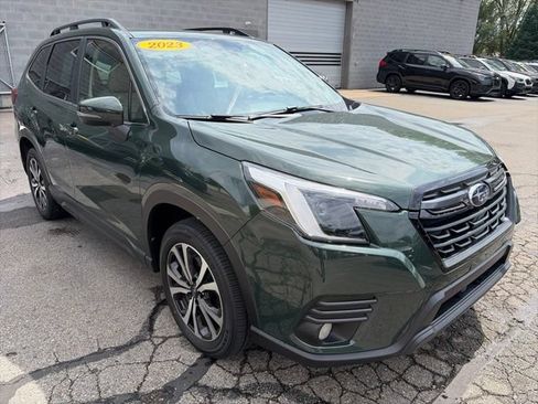 Used 2023 Subaru Forester Limited AWD/4WD image 2
