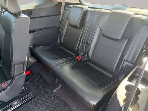 Used 2023 Volkswagen Atlas SE image 21