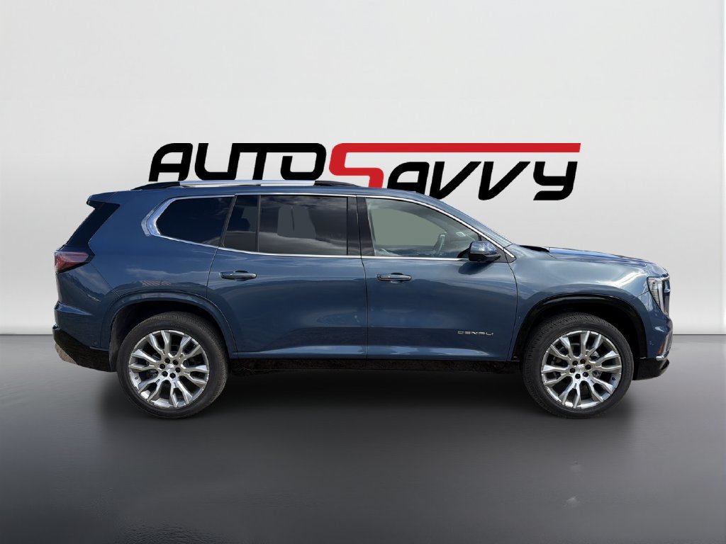 Used 2025 GMC Acadia Denali w/ Super Cruise Package FWD image 4