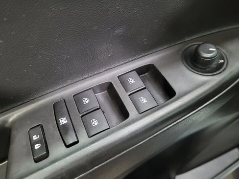 Used 2020 Chevrolet Spark LT FWD image 27
