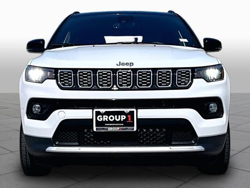 Used 2025 Jeep Compass Limited AWD/4WD image 4