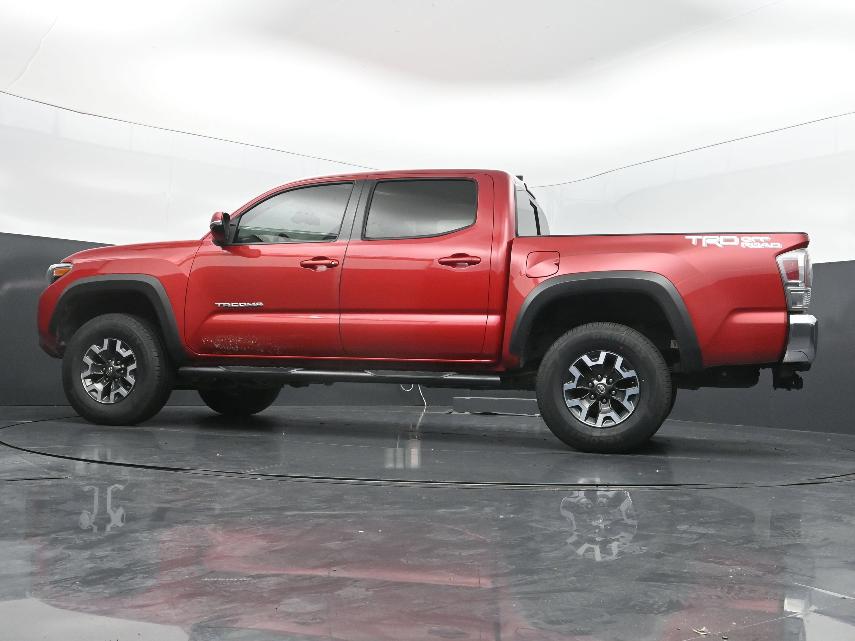 Used 2021 Toyota Tacoma TRD Off-Road RWD image 35