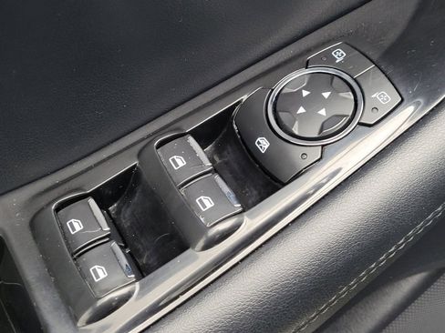 Used 2020 Ford Edge SEL image 27