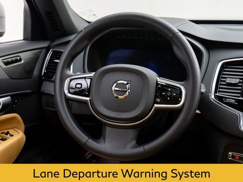 Used 2024 Volvo XC90 B6 Ultimate AWD/4WD image 11