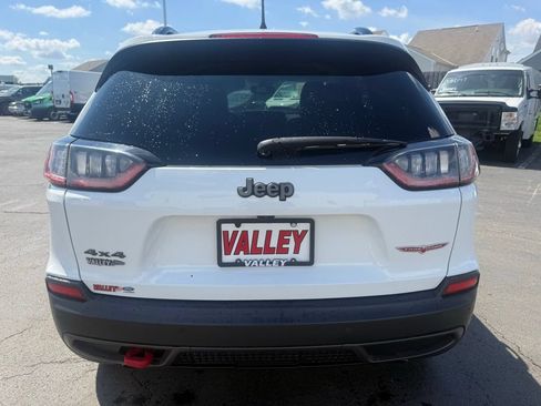 Used 2022 Jeep Cherokee Trailhawk w/ Premium Leather Package AWD/4WD image 5
