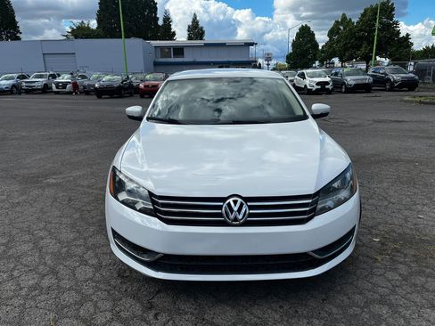 Used 2013 Volkswagen Passat 2.5 SE FWD image 8
