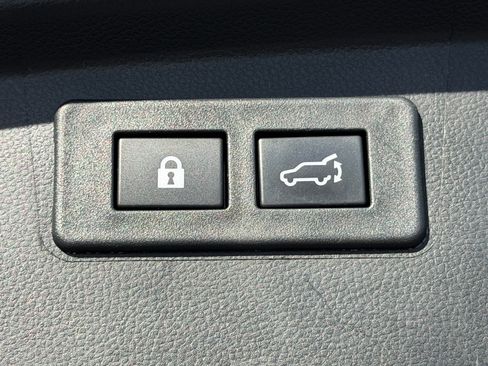 Used 2023 Subaru Outback Limited image 14