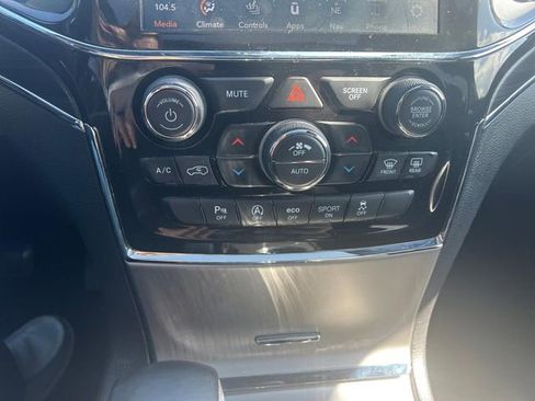 Used 2021 Jeep Grand Cherokee Limited w/ Luxury Group II image 26