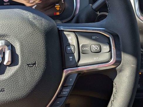 New 2026 RAM 2500 Laramie AWD/4WD image 24