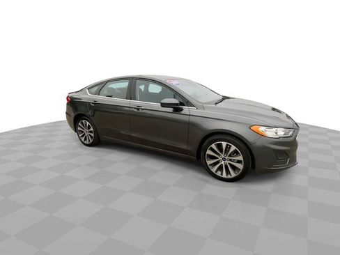 Used 2020 Ford Fusion SE AWD/4WD image 3