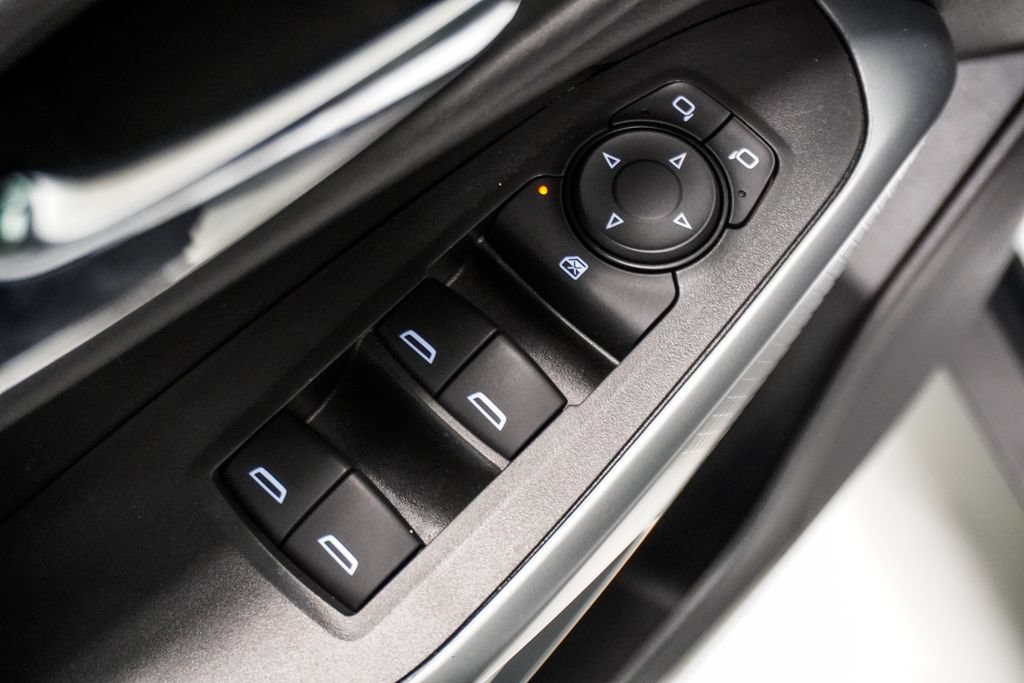 Used 2025 Chevrolet Trax LS FWD image 21