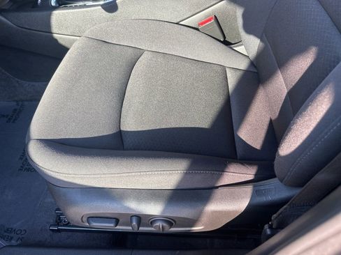 Used 2025 Chevrolet Malibu LT image 21