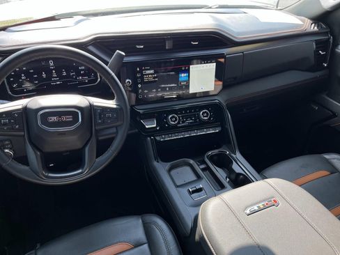 Used 2025 GMC Sierra 3500 AT4 w/ AT4 Premium Plus Package AWD/4WD image 14
