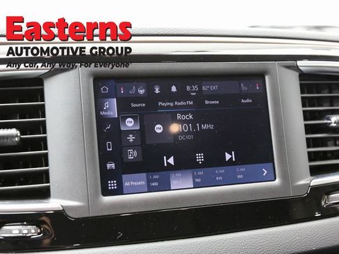 Used 2023 Chrysler Voyager LX FWD image 19