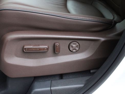 New 2026 Honda Odyssey Touring image 16