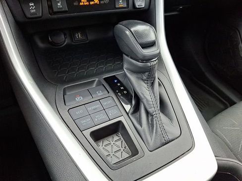 Certified 2023 Toyota RAV4 XLE w/ Convenience Package image 15