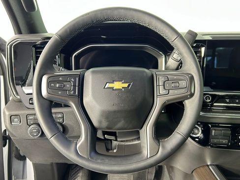 Used 2024 Chevrolet Silverado 2500 High Country w/ High Country Premium Package image 28