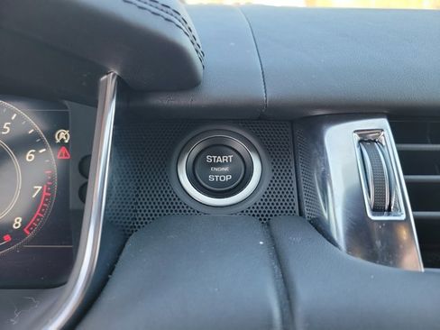 Used 2022 Land Rover Range Rover Sport SVR image 19