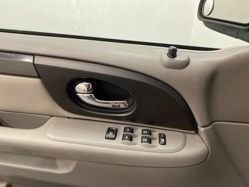 Used 2006 GMC Envoy SLE AWD/4WD image 16
