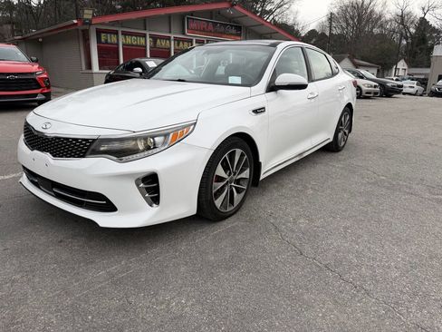 Used 2016 Kia Optima SX image 2