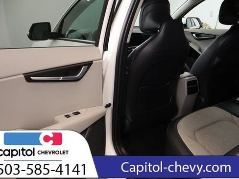 Used 2024 Kia Niro Wave w/ Wave Preserve Package FWD image 34