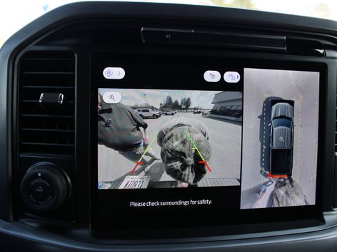 Used 2025 Ford F150 XLT w/ Equipment Group 302A MID image 22