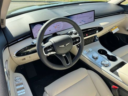 New 2026 Genesis GV70 2.5T Select image 2