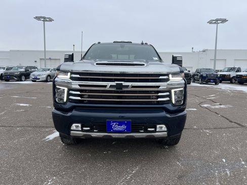 Certified 2022 Chevrolet Silverado 3500 High Country w/ Z71 Off-Road Package image 3