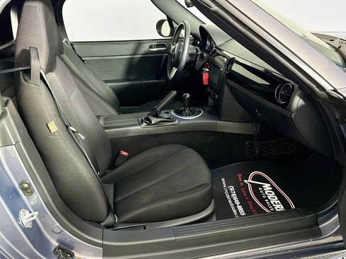 Used 2006 MAZDA MX-5 Miata Touring RWD image 27