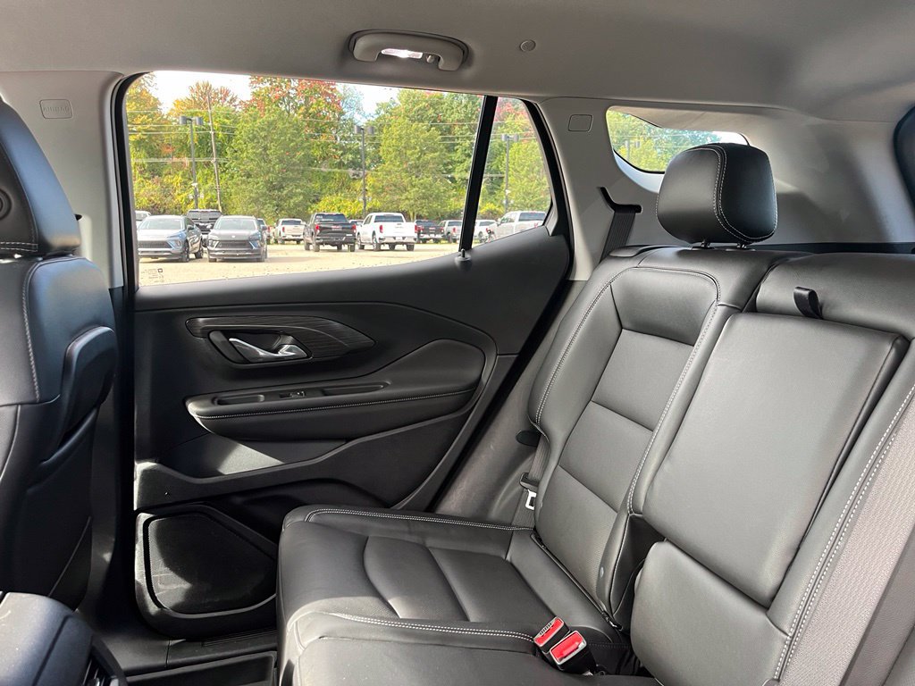 Used 2022 GMC Terrain SLT AWD/4WD image 19