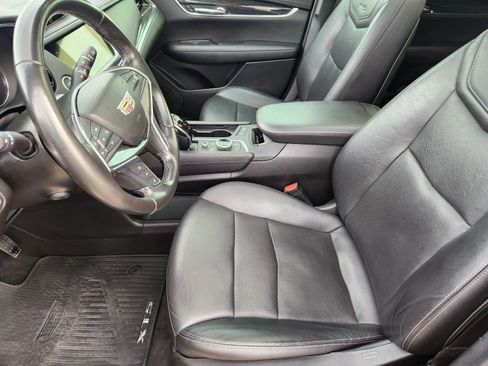 Used 2020 Cadillac XT5 Premium Luxury image 11