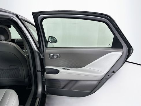 Used 2024 Hyundai Ioniq 6 SEL image 30