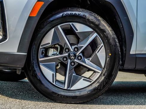 Used 2025 Hyundai Tucson SEL AWD/4WD image 3