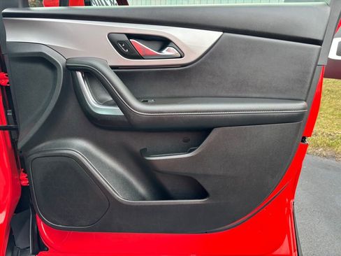 Used 2025 Chevrolet Blazer LT image 14