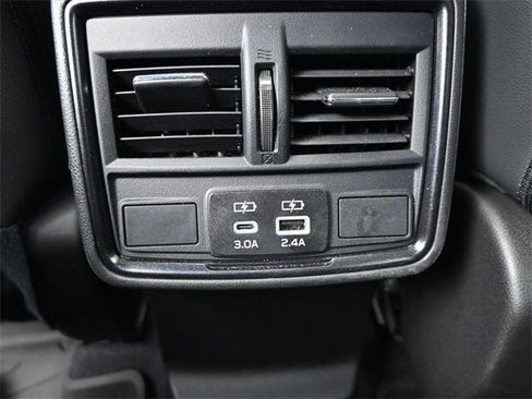 Used 2025 Subaru Forester Limited image 16