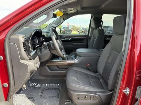 Used 2023 Chevrolet Silverado 1500 LT Trail Boss AWD/4WD image 12