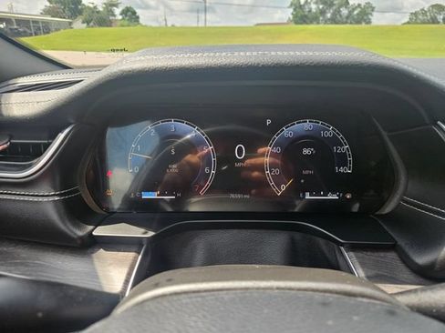 Used 2024 Jeep Grand Cherokee Limited AWD/4WD image 15