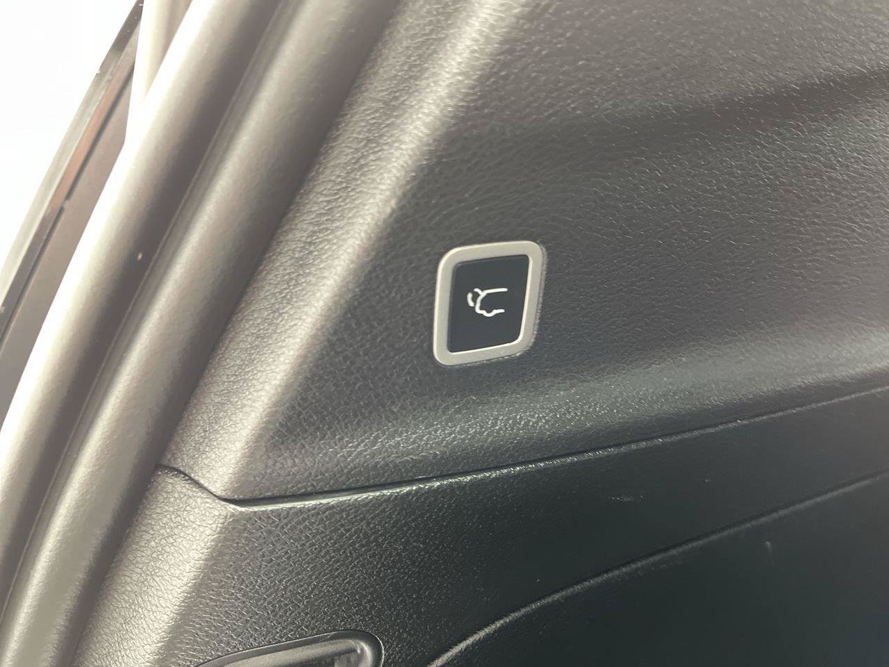Used 2025 Chrysler Pacifica Select FWD image 30