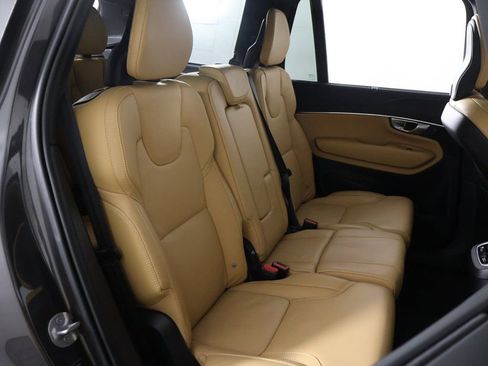 Used 2024 Volvo XC90 B6 Ultimate w/ Protection Package Premier AWD/4WD image 39