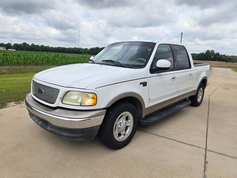 Used 2003 Ford F150 Lariat RWD image 5