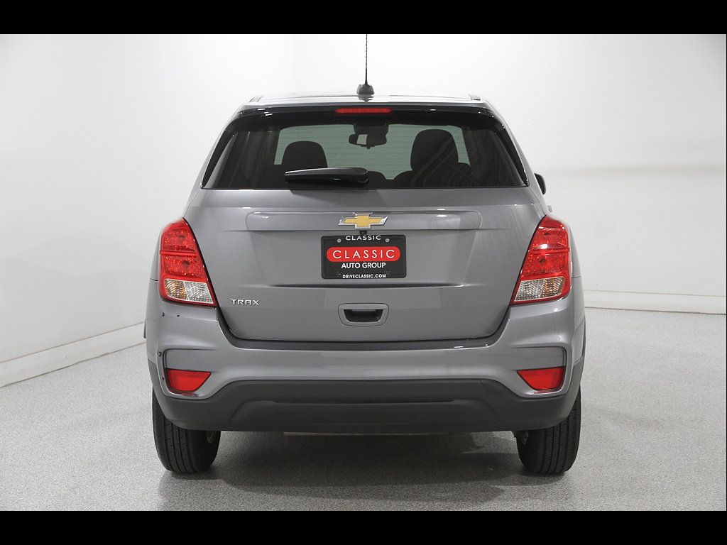 Used 2020 Chevrolet Trax LS w/ Tint and Cruise Package FWD image 18