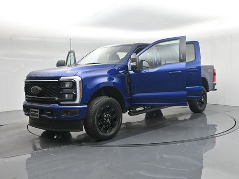 New 2026 Ford F250 XLT w/ XLT Premium Package image 30