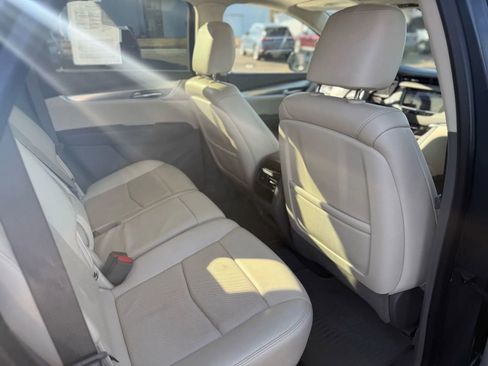 Used 2020 Cadillac XT5 Premium Luxury image 16