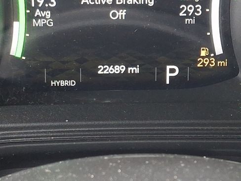 Used 2025 Jeep Wrangler Unlimited Sahara AWD/4WD image 19
