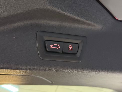 Used 2024 BMW X7 xDrive40i image 56