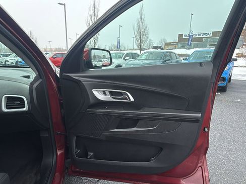 Used 2016 Chevrolet Equinox LT w/ Convenience Package image 17